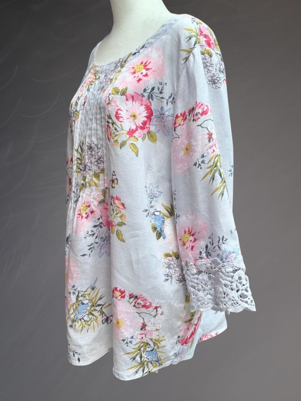 J. Jill Love Linen XL Floral Tunic Top Pintucks 3/4 Sleeves Crochet Lace Teacher - Picture 4 of 12